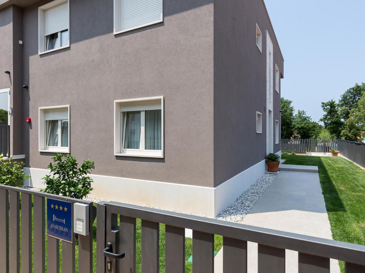 Lemon3 Deluxe Apartment Пореч Екстер'єр фото